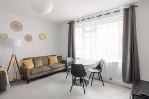 Camden 2bd flat at Rousden Street